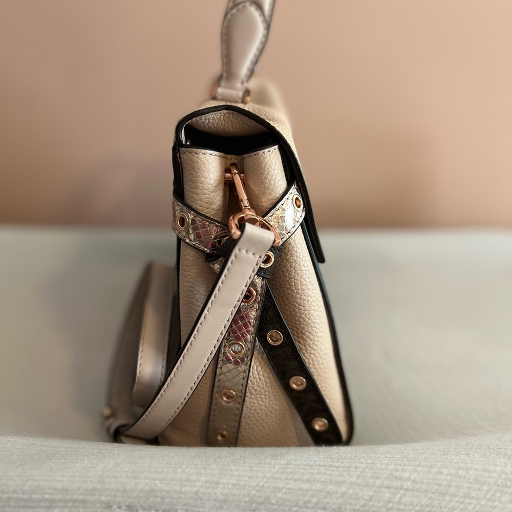 Michael Kors Medium logo cross body/satchel - Picture 6 of 6